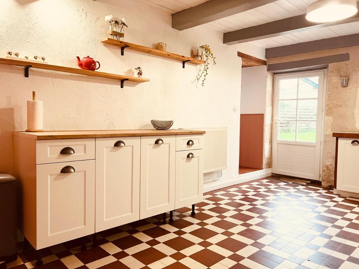 Le Grand Franc Gite Cosy Proche Tous Commerces Tonnay-Charente Экстерьер фото