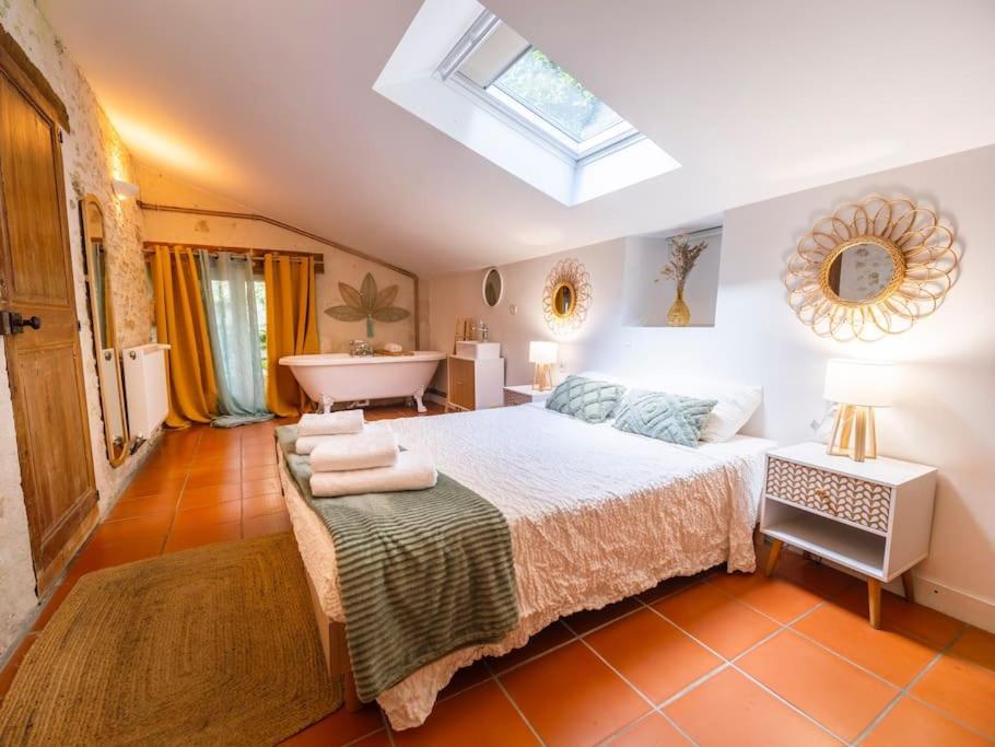 Le Grand Franc Gite Cosy Proche Tous Commerces Tonnay-Charente Экстерьер фото