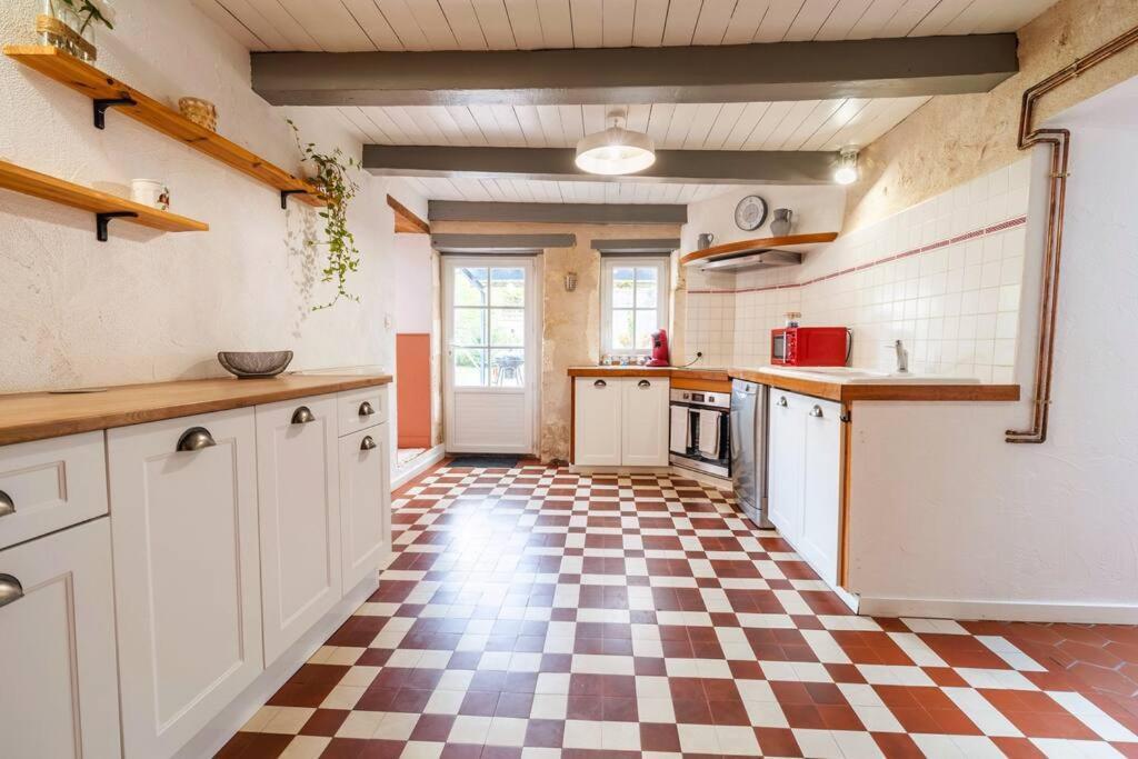 Le Grand Franc Gite Cosy Proche Tous Commerces Tonnay-Charente Экстерьер фото